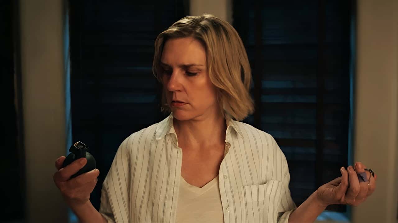 نقد و بررسی قسمت ۳ Pluribus: نارنجک، تنهایی و اون لبخند آخر کارول!