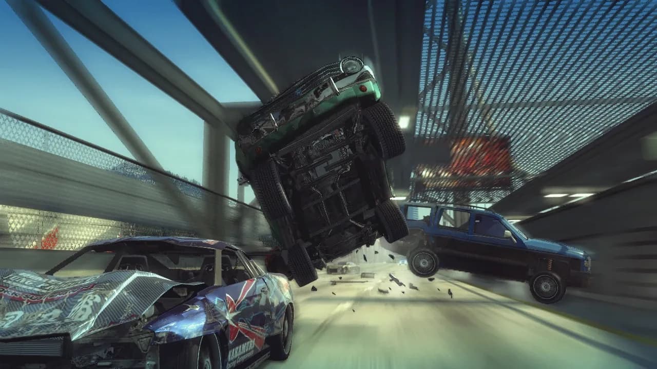  یک تصادف دیدنی در بازی ماشین جهان-باز کم حجم Burnout Paradise