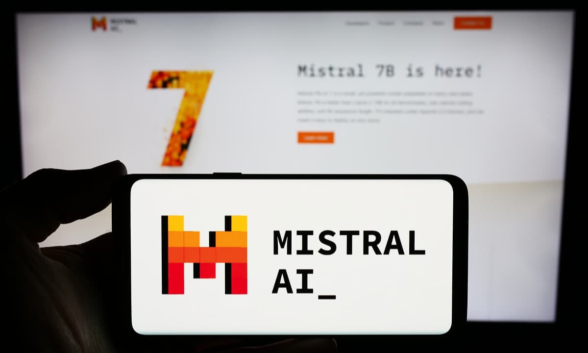  نمایی از مدل‌های سبک و متن‌باز Mistral AI
