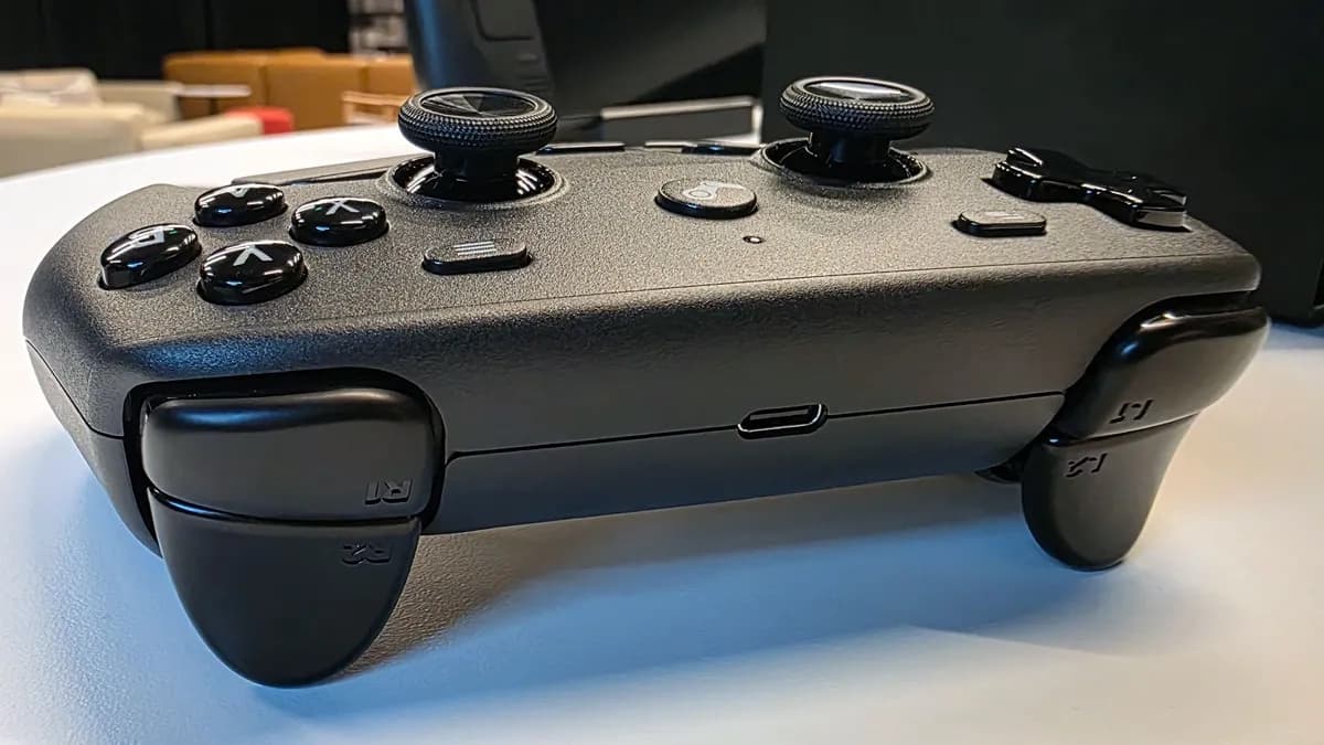 نمایی از Steam Controller، کنترلر جدید Steam