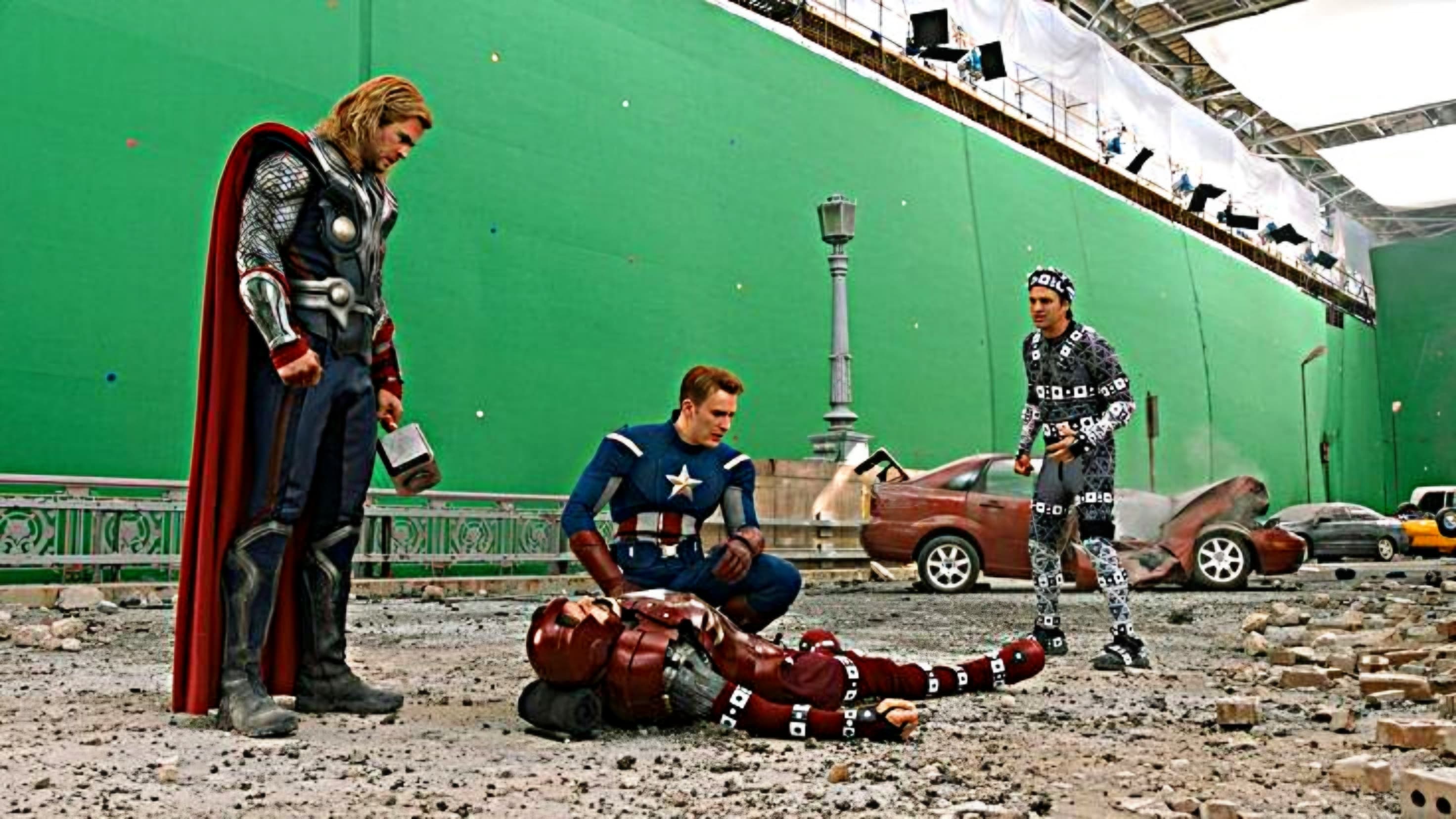 هزینه‌ تولید فیلم  The Avengers با جلوه‌های ویژه سنگین و بازیگران معروف