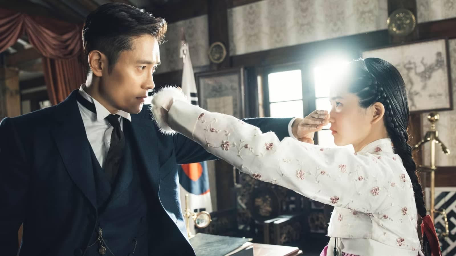 لی بیونگ هون و کیم ته ری در یکی از بهترین سریال های کره ای تاریخی یعنی آقای آفتاب