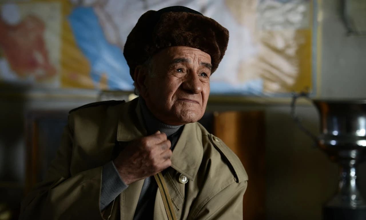 سعید پورصمیمی در نقش پرویز دهداری - یک فیلم زندگی نامه ورزشی