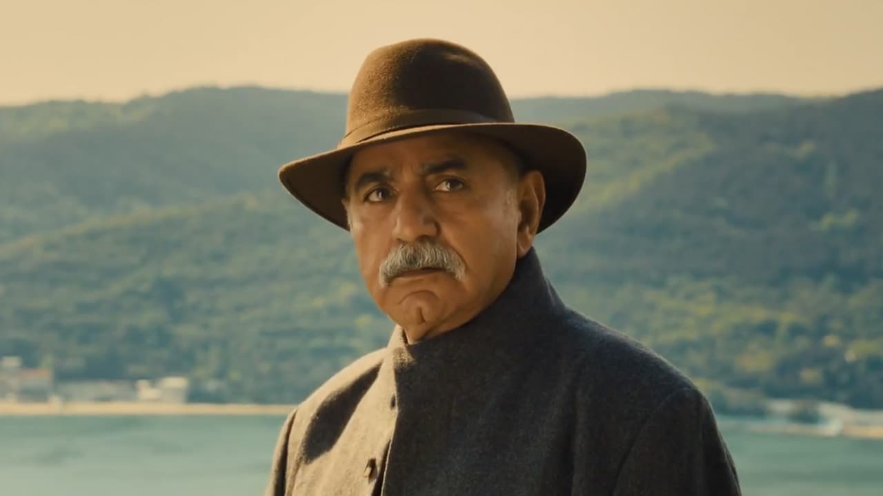 پرویز پرستویی یکی از اصلیترین بازیگران سریال هزار و یک شب