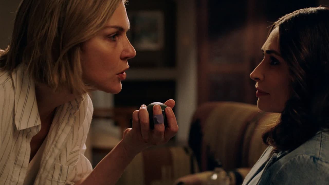 نارنجک بین کارول و زوسا در سریال پلوریباس